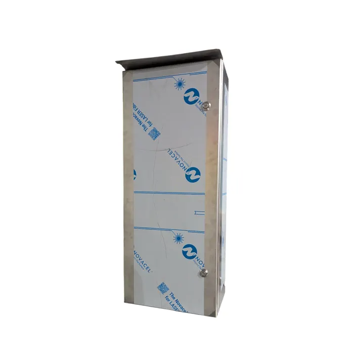 Panou de protecție pentru sisteme electrice